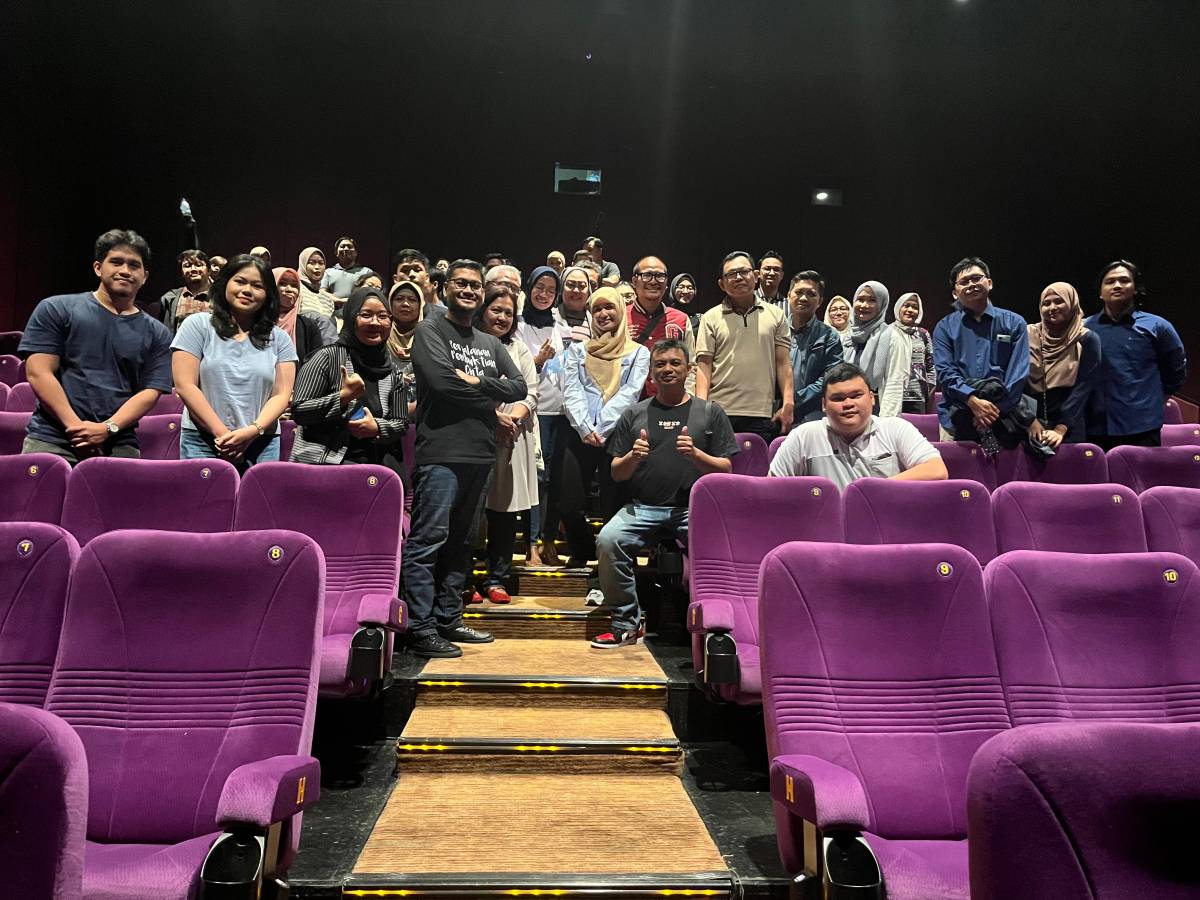 NONTON BARENG IKAFH UNDIP FILM PERJALANAN PEMBUKTIAN CINTA